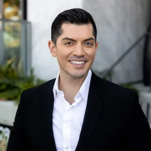 Fredy Garcia, Agent in  - Compass