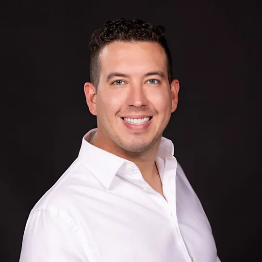 Peyton September, Agent in  - Compass