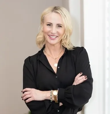 Terra Brewer, Agent in  - Compass