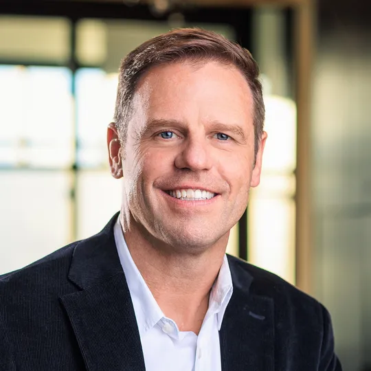 Jon Roberts, Agent in  - Compass