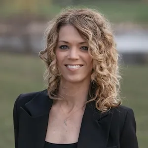 Kelly Villetto, Agent in  - Compass