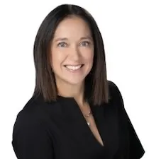 Pati Maroney, Agent in  - Compass