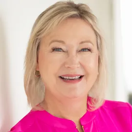 Cathy Howell, Agent in  - Compass