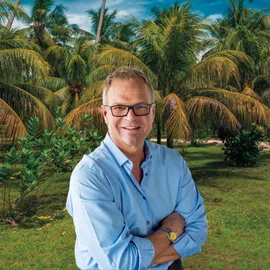 Paul Kolaczynski, Agent in  - Compass