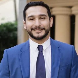 Victor Alfaro, Agent in  - Compass
