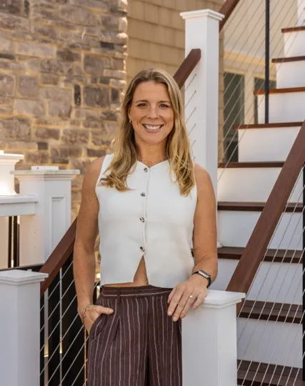 Kaitlyn Lawlor, Agent in  - Compass