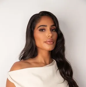 Brittany Saenz, Agent in  - Compass