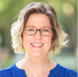 Headshot of Lauren King