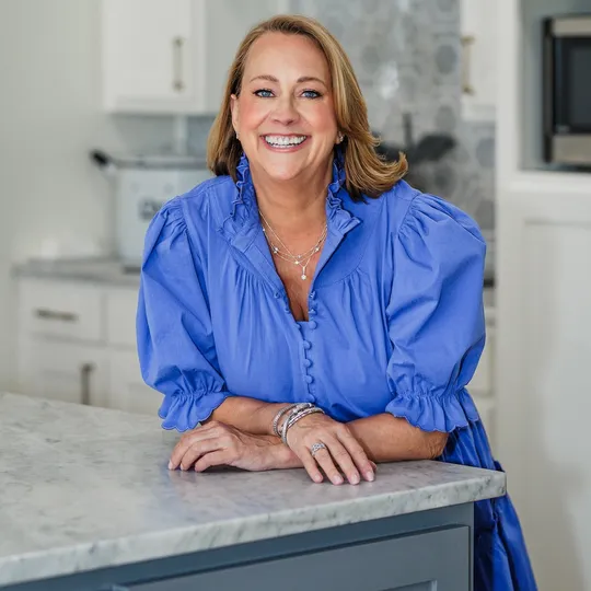 Amy Chairez, Agent in  - Compass