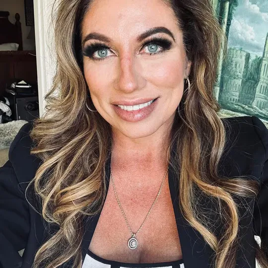 Lisa Richardson, Agent in  - Compass