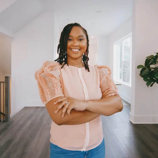 Erica Kenan, Agent in  - Compass