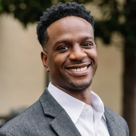 Colin Hutt, Agent in  - Compass