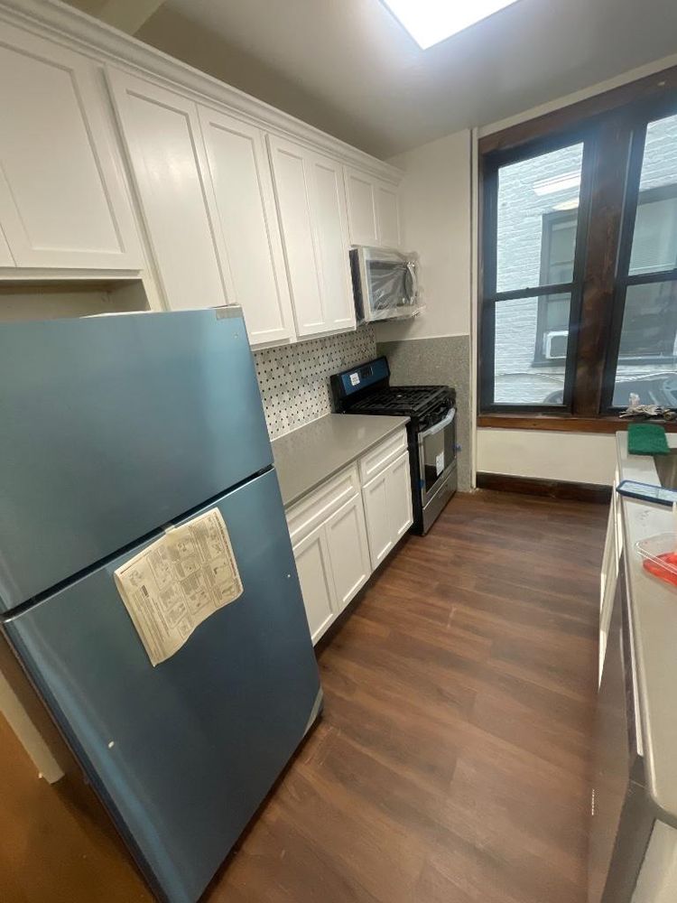 Photo of 2077 Dean St, Unit 1