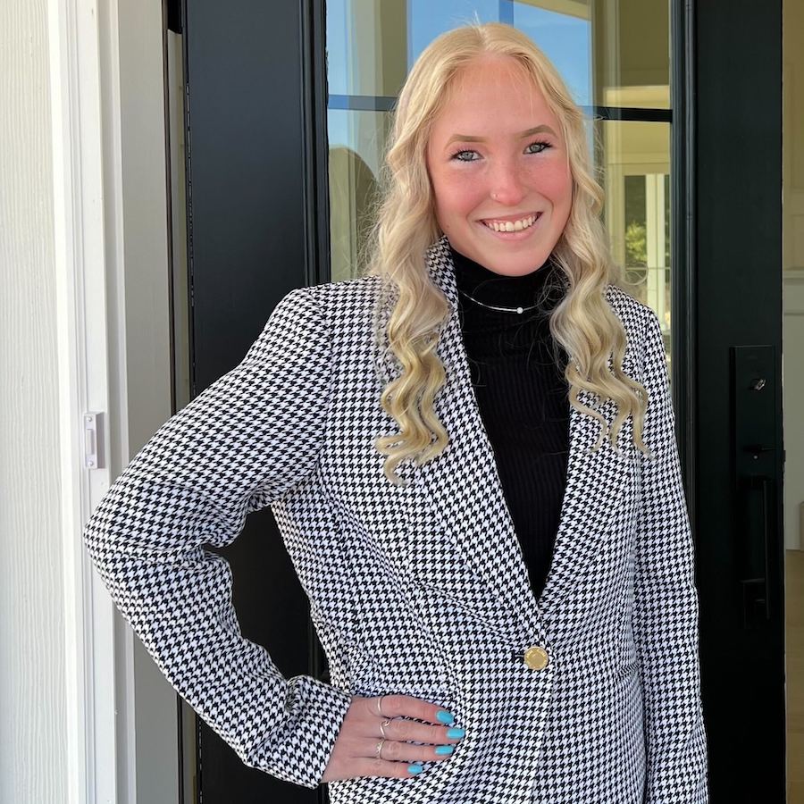 Crystal Davis, Real Estate Agent Compass