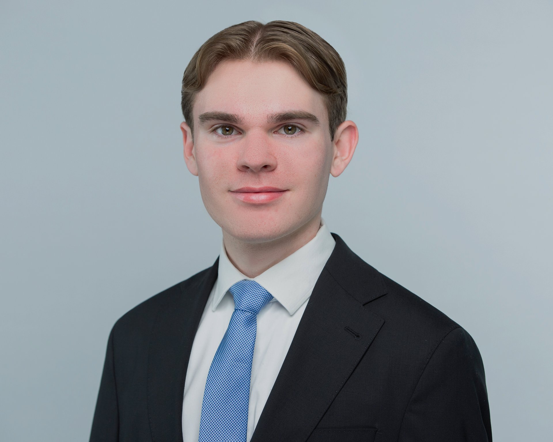 Headshot of Eric Peterson