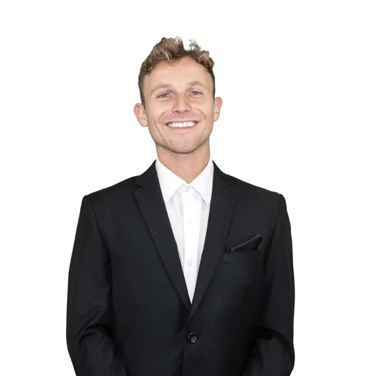 Luke Chece, Agent in  - Compass