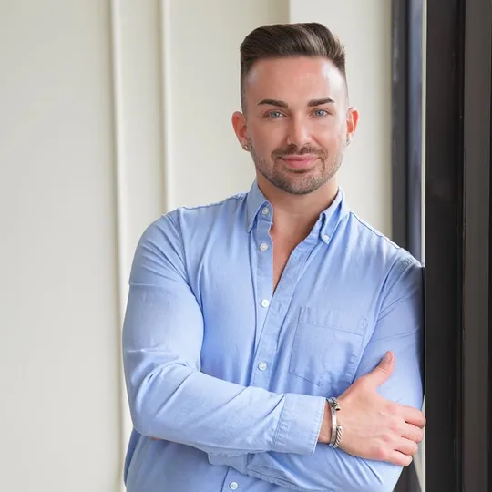 Cameron MacDonald, Agent in  - Compass