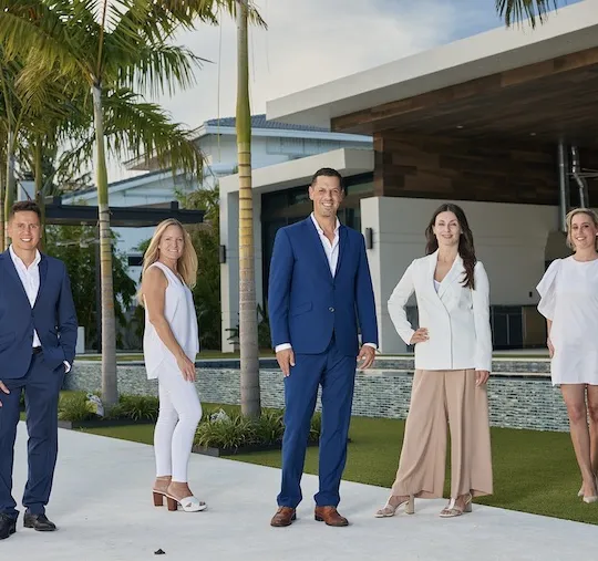 The Alex Team, Agent in  - Compass