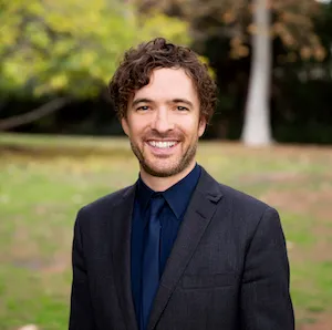 Mike McGill, Agent in  - Compass