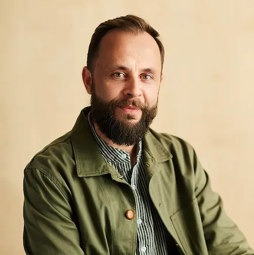 Kristian Unvericht, Agent in  - Compass