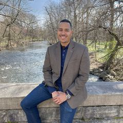 Headshot of Juan Mojica