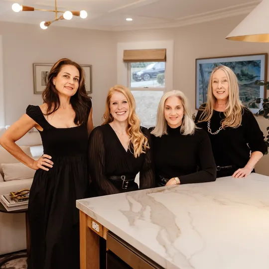 Allison Ziefert Real Estate Group, Agent in  - Compass
