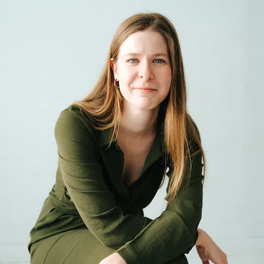 Joy Curtin, Agent in  - Compass