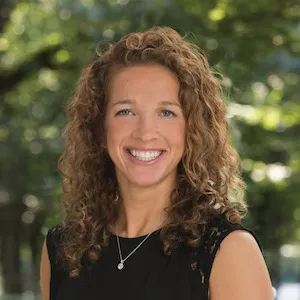 Danielle Senzer, Agent in  - Compass