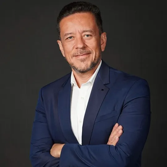 Alfonso Duran, Agent in  - Compass