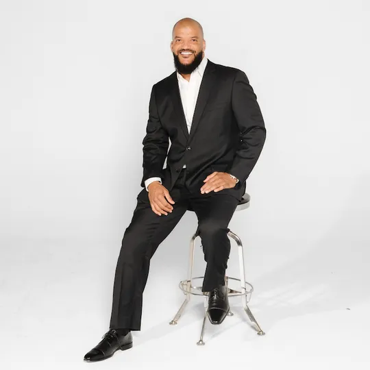 Michael Williams, Agent in  - Compass