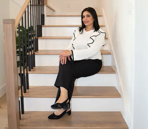 Alka Dutta, Agent in  - Compass