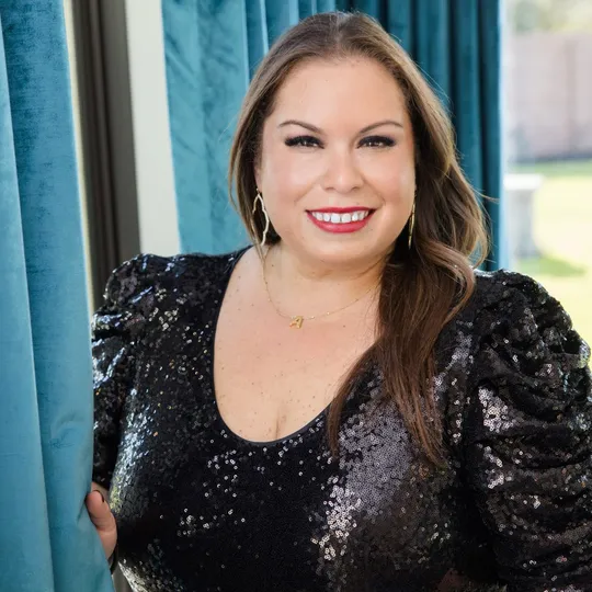 Annette Smith, Agent in  - Compass