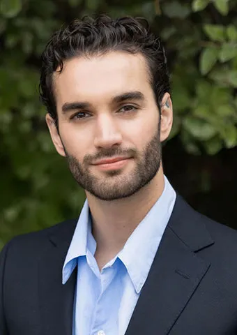 Luis Moreno, Agent in  - Compass