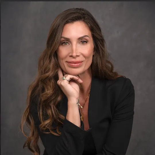 Stacy Lyn Dees, Agent in  - Compass