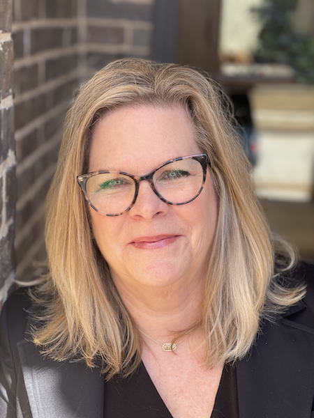 Headshot of Lois Lyles