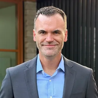 Kenneth Tapp, Agent in  - Compass