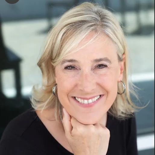 Helen Landry, Agent in  - Compass