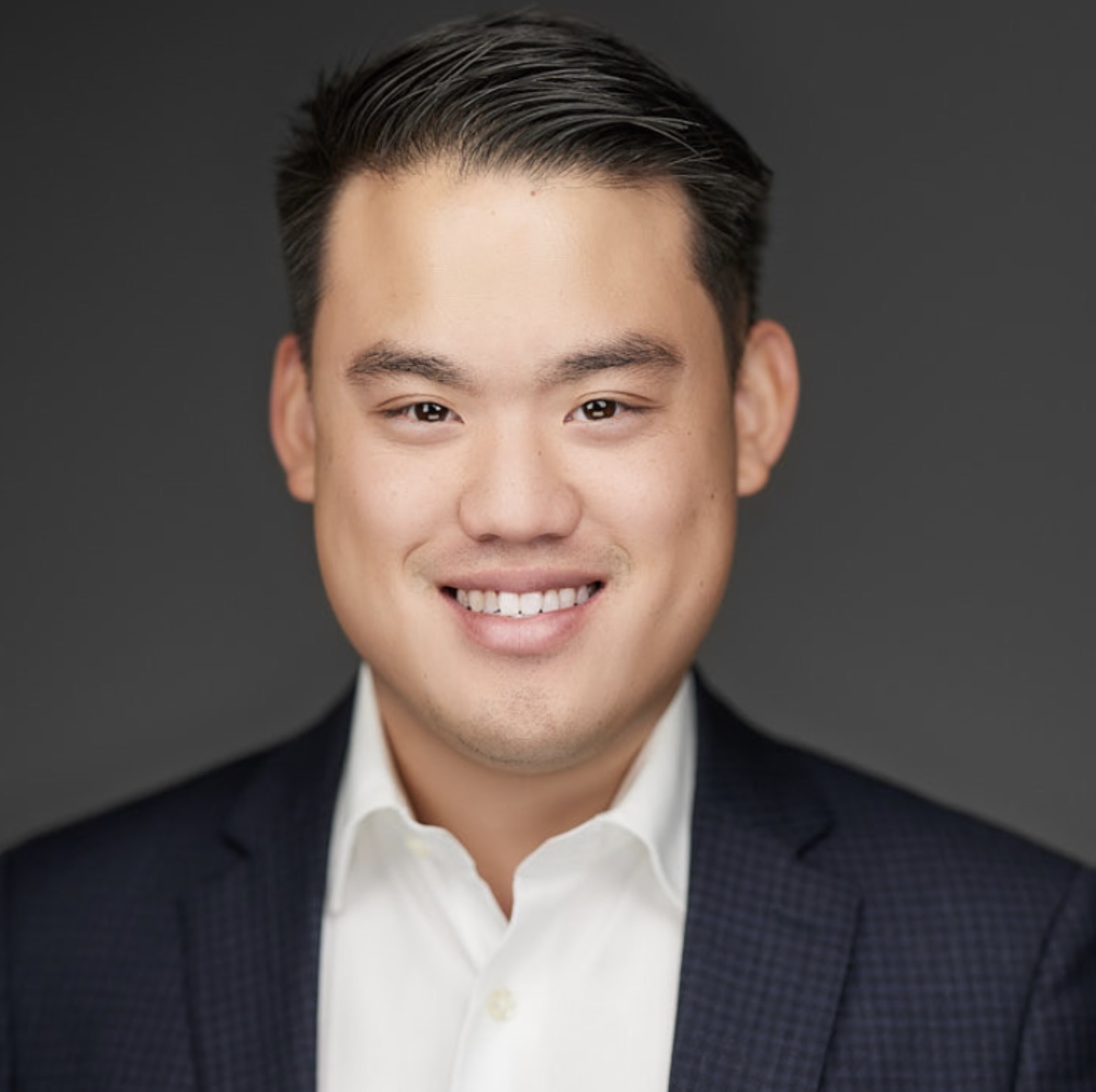 Headshot of Andrew Lin