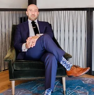 Toni Ghazi, Agent in  - Compass