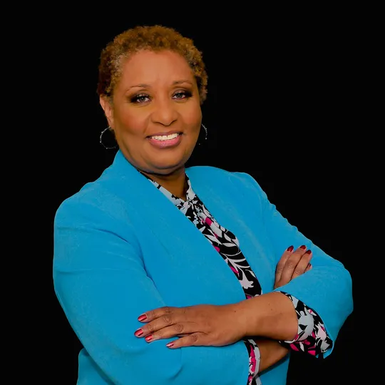 Glenda Craig-Moore, Agent in  - Compass