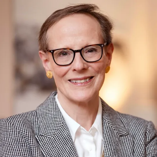 Phyllis Crosby, Agent in  - Compass