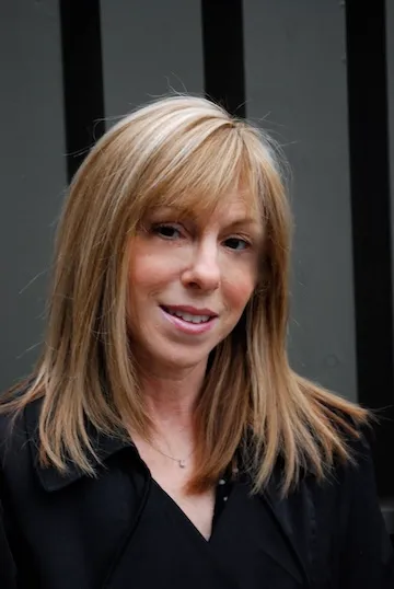 Laurie Garfinkle, Agent in  - Compass