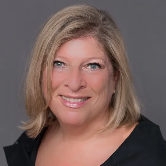 Jen Lieberman, Agent in  - Compass