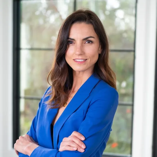 Jessiqa Pace, Agent in  - Compass