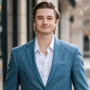 Brian Cebrynski, Agent in  - Compass