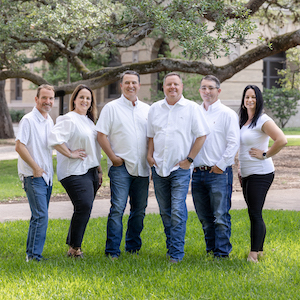 Lone Star Realty Group Aggieland, Agent in  - Compass