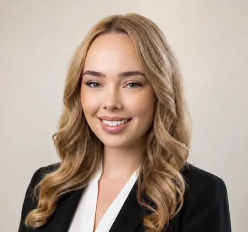 Sara Barrow, Agent in  - Compass