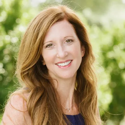 Amy Hughes, Agent in  - Compass