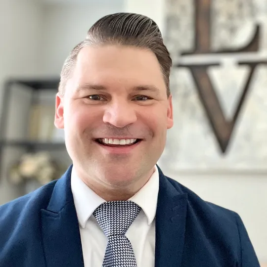 Robert Droszcz, Agent in  - Compass