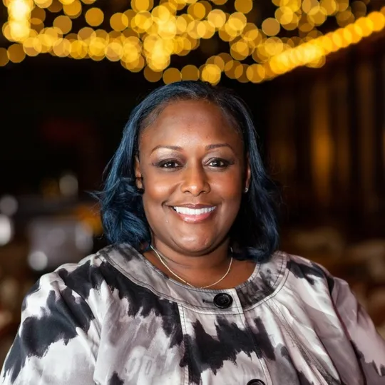 Shundra Broughton, Agent in  - Compass